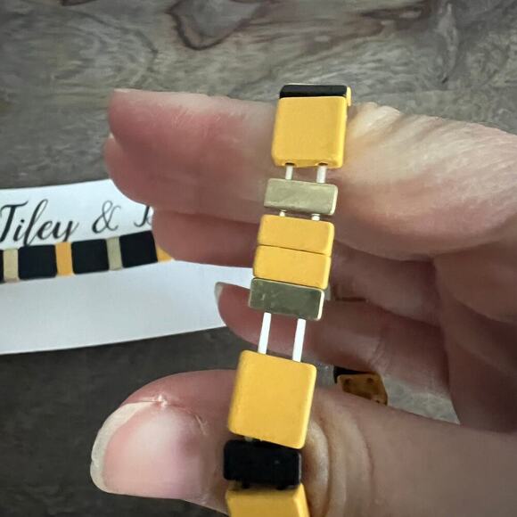 New Tiley & Bells Black Yellow and Gold Colorblock Stretch Bracelets - Picture 8 of 10